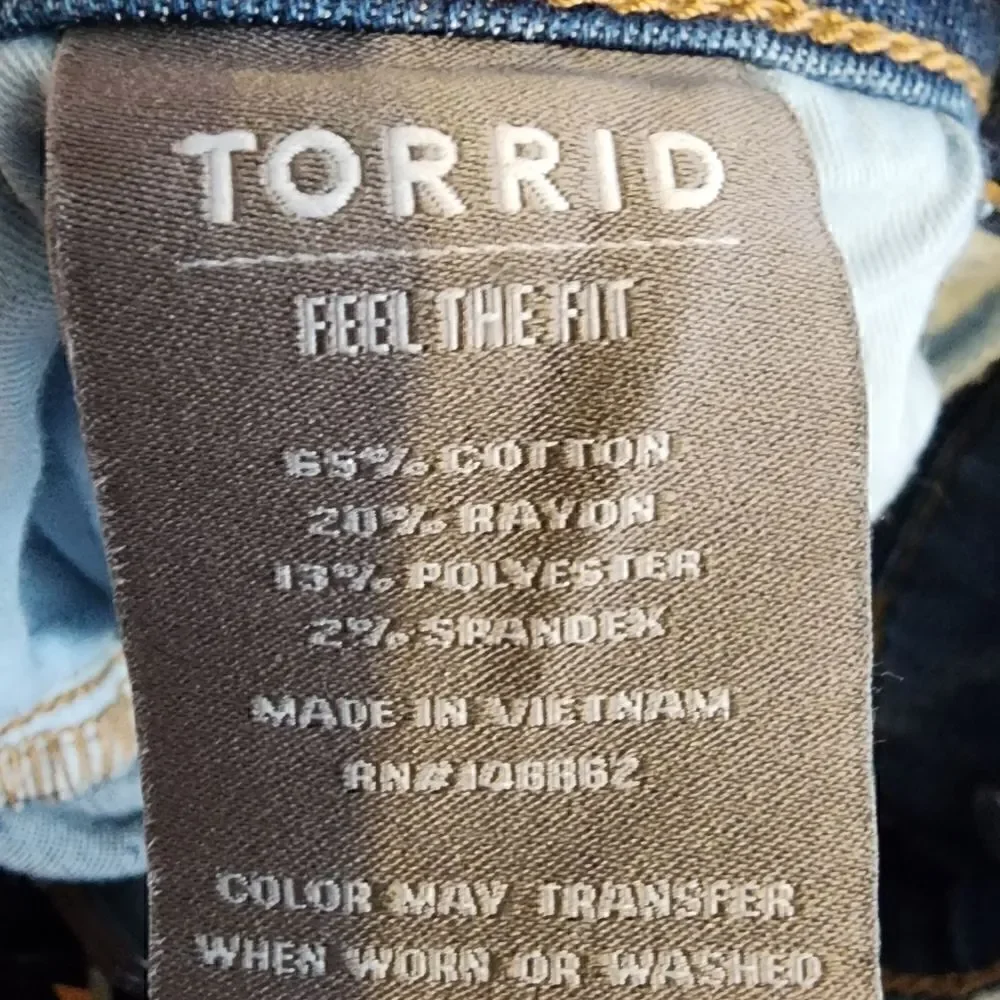 14W Torrid Crop Skinny Fit Mid Rise Jean Super Soft Midfit Blue Denim Stretch NW